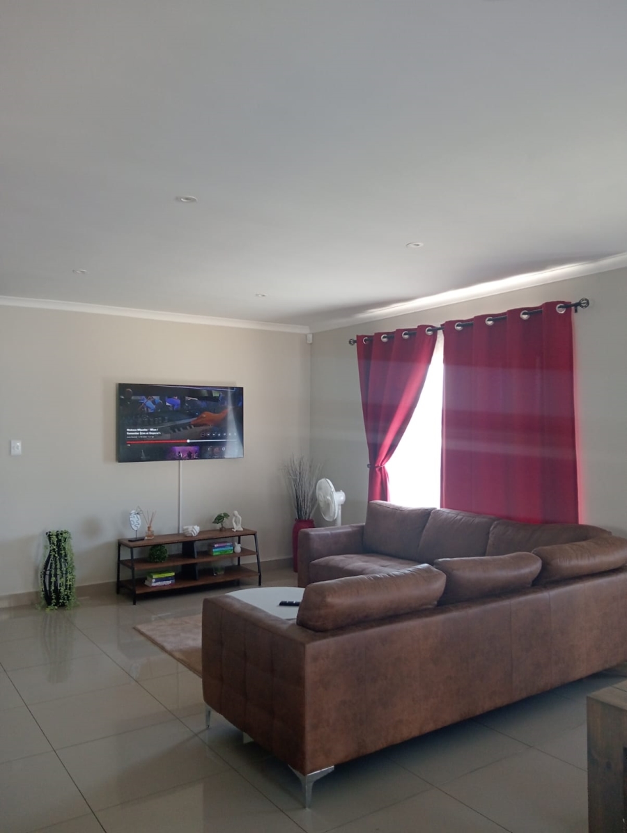 To Let 3 Bedroom Property for Rent in Fountains Estate Eastern Cape